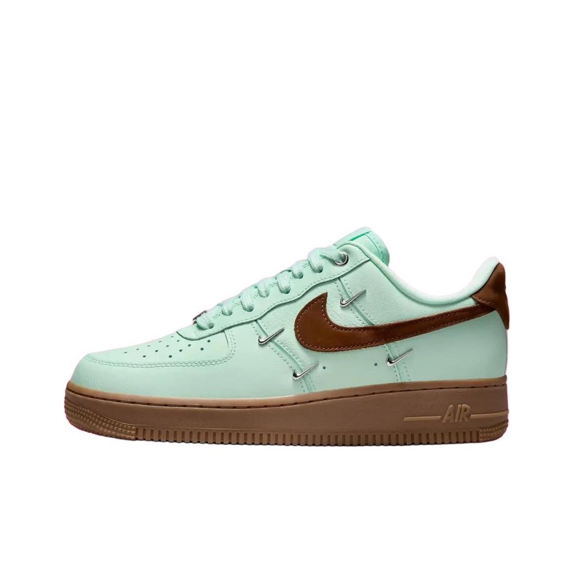 حذاء نايك إير فورس 1 لو توب لل - مراجعة Nike Shoes Air Force 1 وسعره