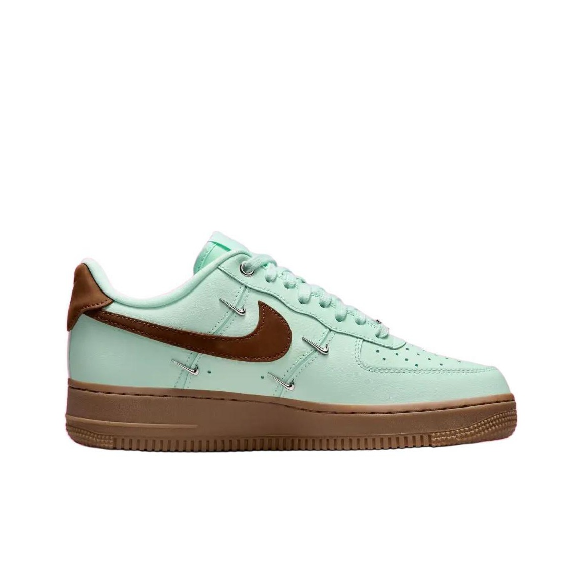 حذاء نايك إير فورس 1 لو توب لل - مراجعة Nike Shoes Air Force 1 وسعره