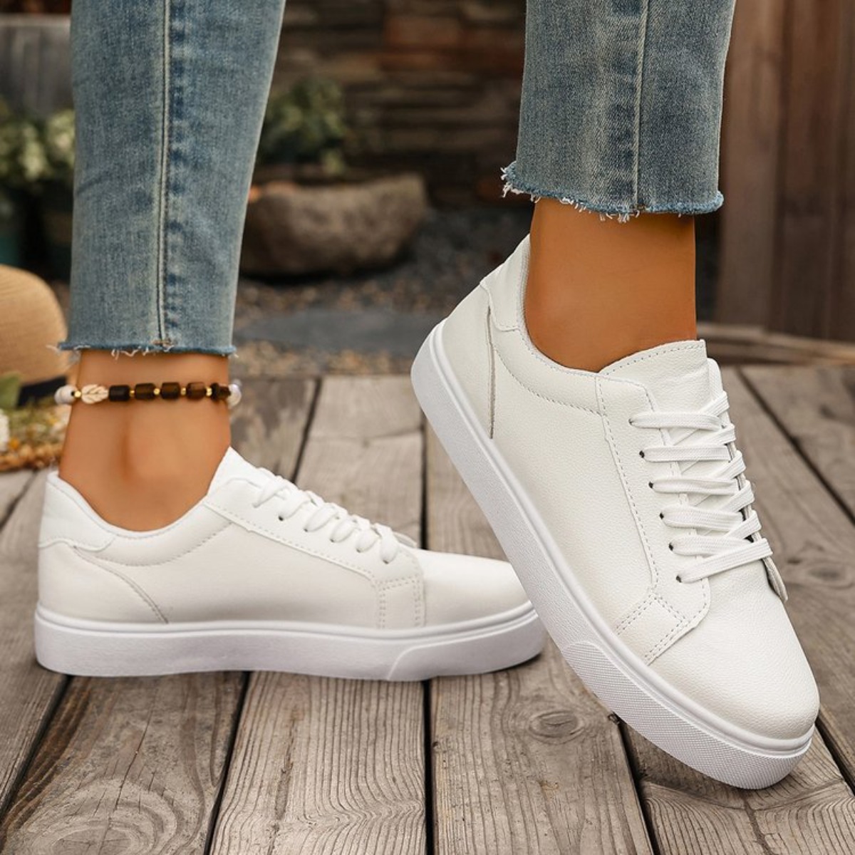 أحذية رياضية نسائية عصرية ذات  - مراجعة Vans Shoes Old Skool وسعره